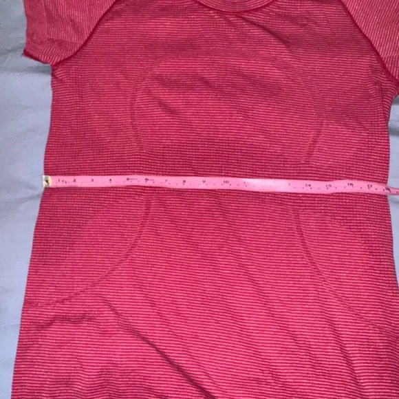 lululemon Tech Swiftly Top - Picture 4 of 5